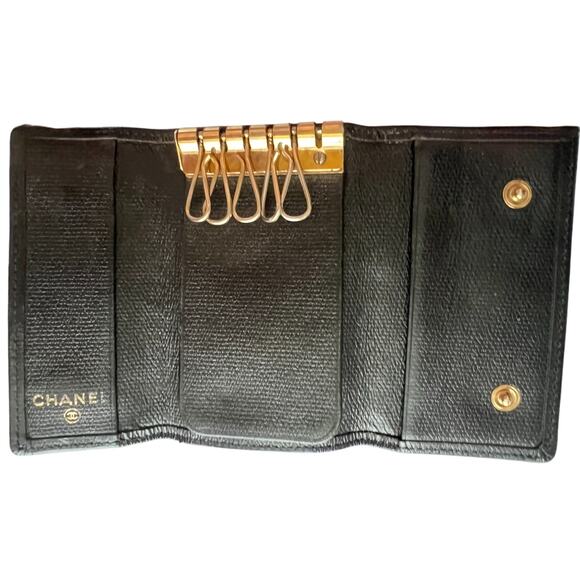 CHANEL Coco Button Leather 6 Ring Key Case Black/7BK0307 - Picture 10 of 16